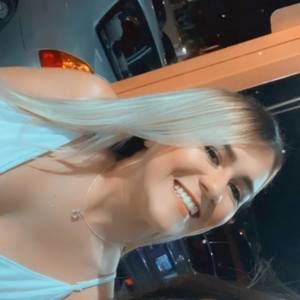 Meet your Posher, Kasandra